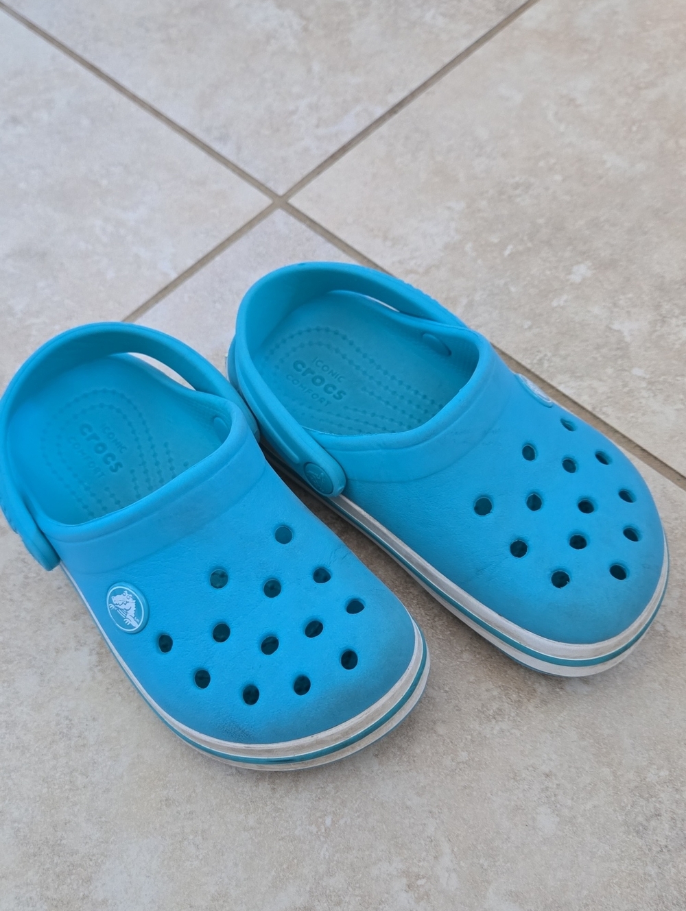CROCS Kids Slip-On Clog in Bright Turquoise